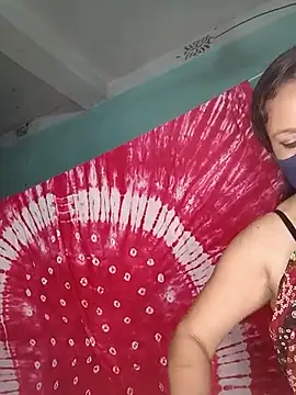 MoonLusty stripchat live cam model