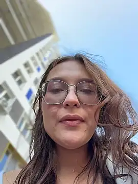 LunaMood stripchat live cam model