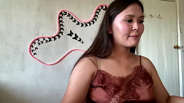Camillaliss stripchat live cam model