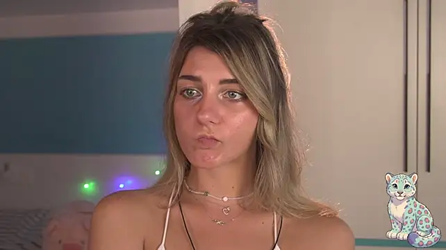 MilaMilkEyes stripchat live cam model