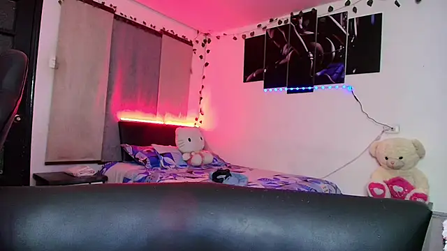 yesie_hot stripchat live cam model