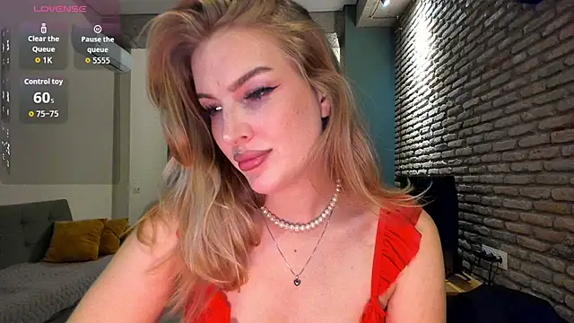 fifteenpoem stripchat live cam model