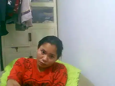 Sweeetgurll stripchat live cam model