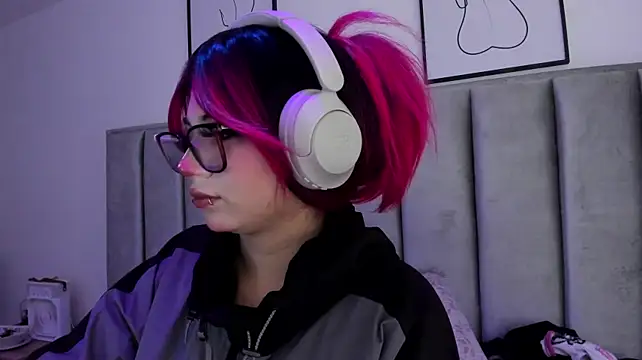 Kitty_Gang stripchat live cam model