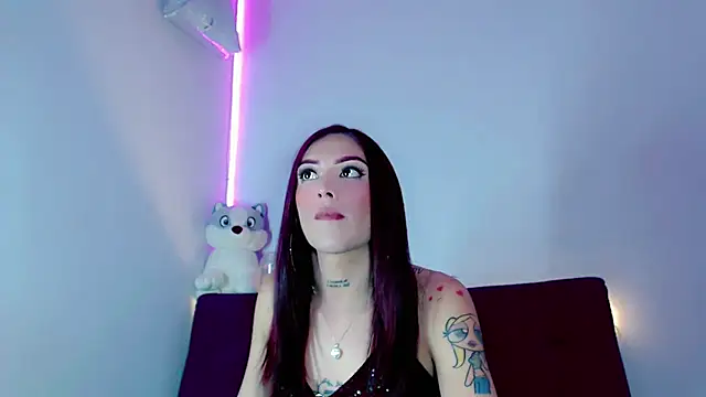 Megan_Gil_ stripchat live cam model