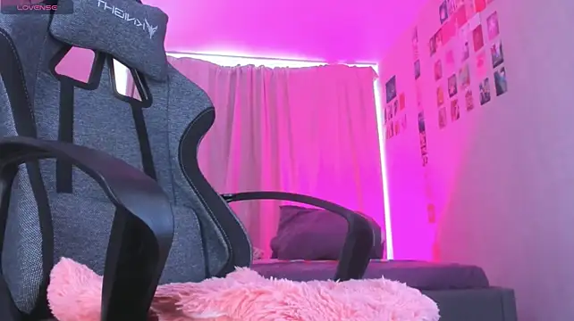 Eva_Harper stripchat live cam model