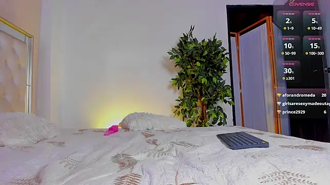 Miss_KhalifaDoll stripchat live cam model
