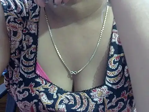Your_wild_Dia stripchat live cam model