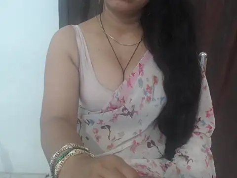Rozy-Corvy stripchat live cam model