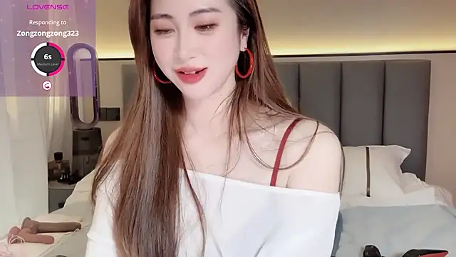 wuyueaini stripchat live cam model