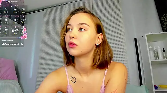 KayleenCurtis stripchat live cam model