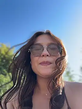 LunaMood stripchat live cam model