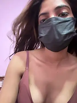 Miss_Pretty011 stripchat live cam model