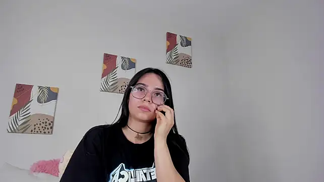 mia_monroe03 stripchat live cam model