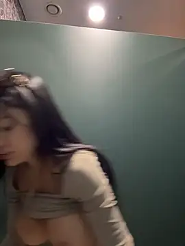 Wet__Bunny stripchat live cam model