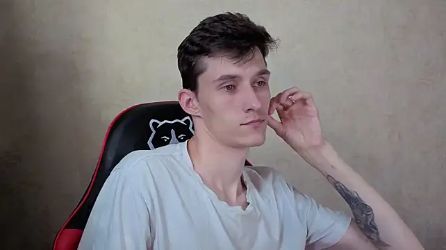 touch_me7 stripchat live cam model