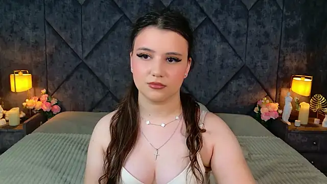 Pauline_Heaven stripchat live cam model