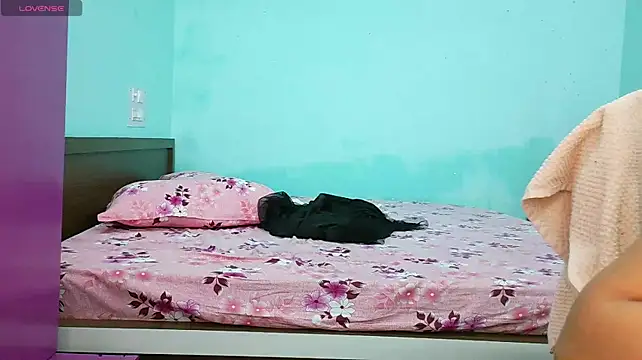 SWEETY_RANI stripchat live cam model