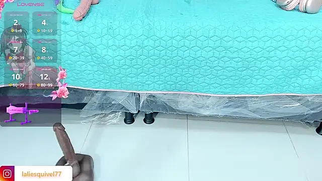 SafiroAgataaa stripchat live cam model