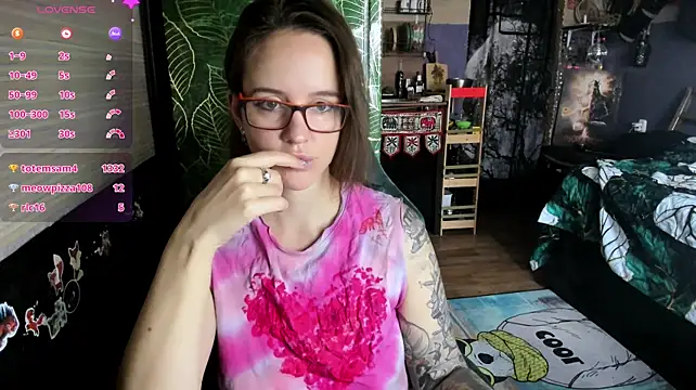 LisaFoxy_y stripchat live cam model