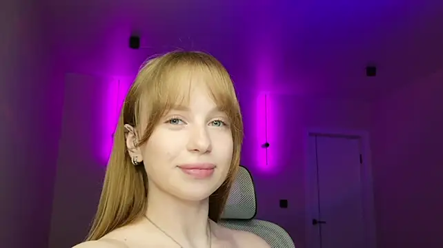 BunnyShinex stripchat live cam model