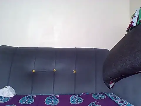 Birdie_girl1 stripchat live cam model