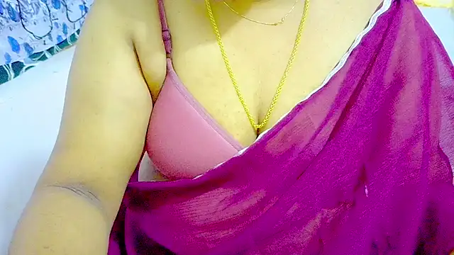 Malluivaniya stripchat live cam model