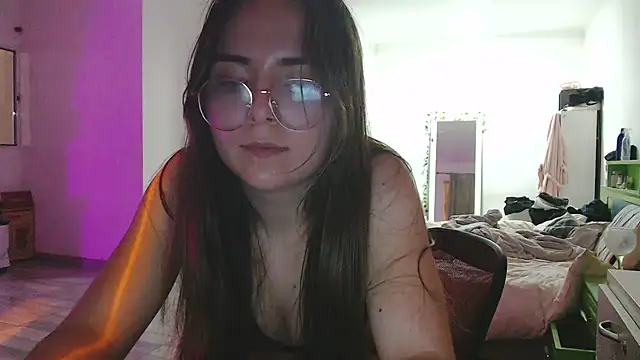 srtapolvos stripchat live cam model