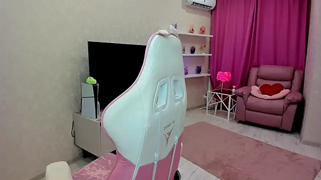 RedLipse stripchat live cam model