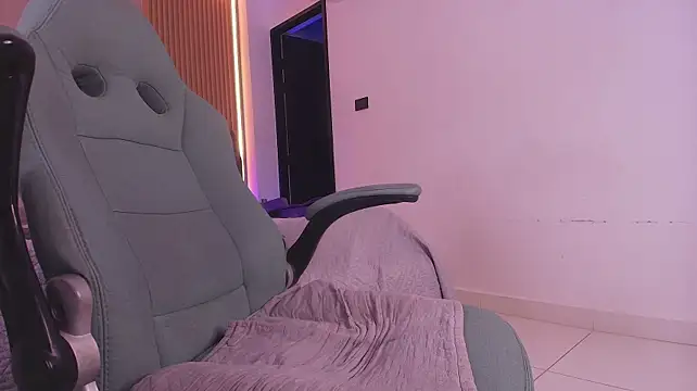 mister_miike stripchat live cam model