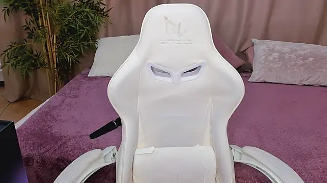 Amy_Marlin stripchat live cam model