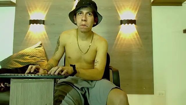 Gaeliitto stripchat live cam model