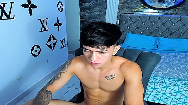 party_andrew2 stripchat live cam model