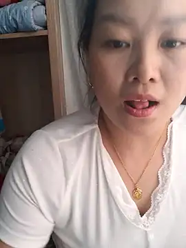Jennie_dogy stripchat live cam model