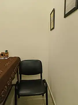 SexyBhumii stripchat live cam model