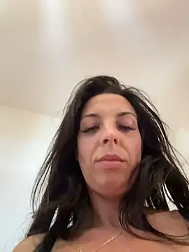Almmaxxxx stripchat live cam model