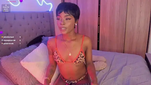 Miss_westt_ stripchat live cam model