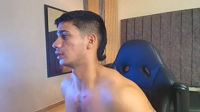 ANDRES_STUD stripchat live cam model