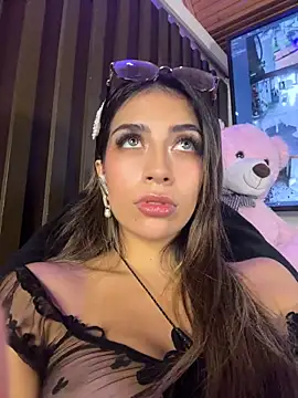 Atenea_cute21 stripchat live cam model