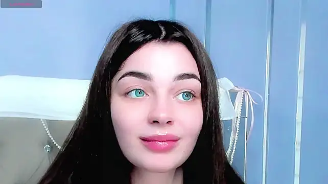 AngelinaWett stripchat live cam model