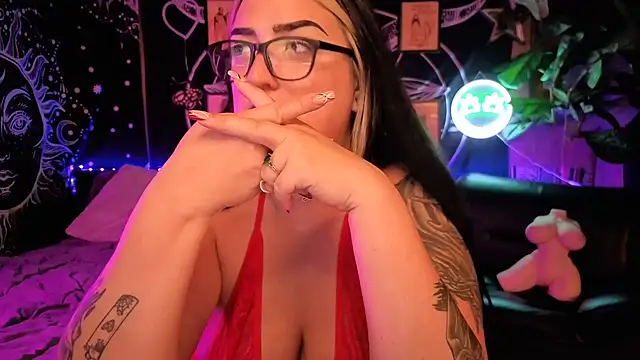 ImKatMeow stripchat live cam model
