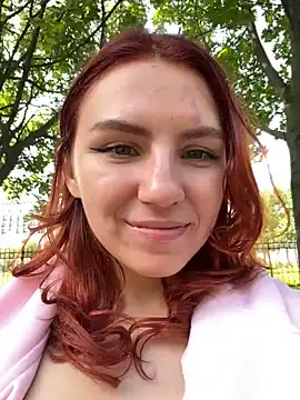 -stray-cat- stripchat live cam model