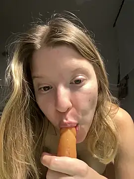 kimczii stripchat live cam model