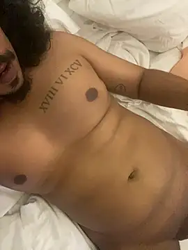 daddyvibes stripchat live cam model