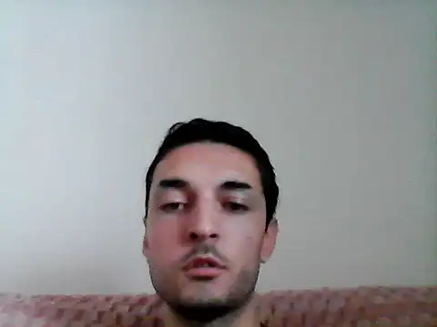 Mikl360 stripchat live cam model