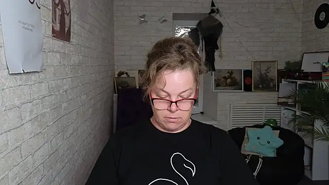 Mira_Mermaide stripchat live cam model