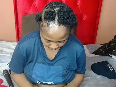 African_Busty stripchat live cam model