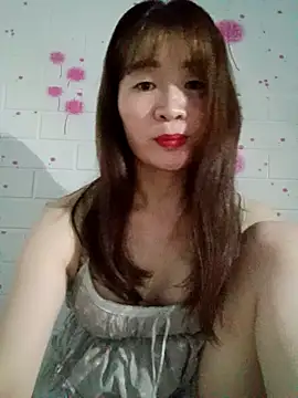 rosenice1 stripchat live cam model