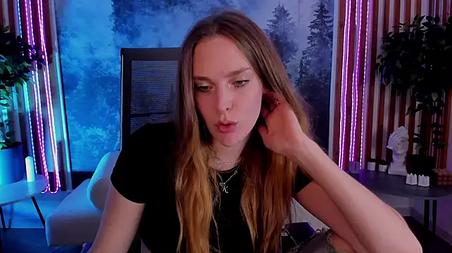 KristelleVale stripchat live cam model