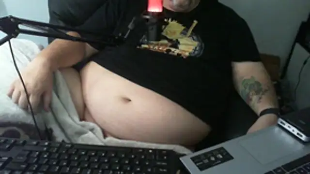 bigcuddlebear69er stripchat live cam model